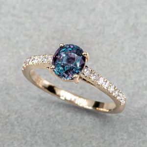 Alexandrite Rings: The New Diamond Ring of the 21st Century